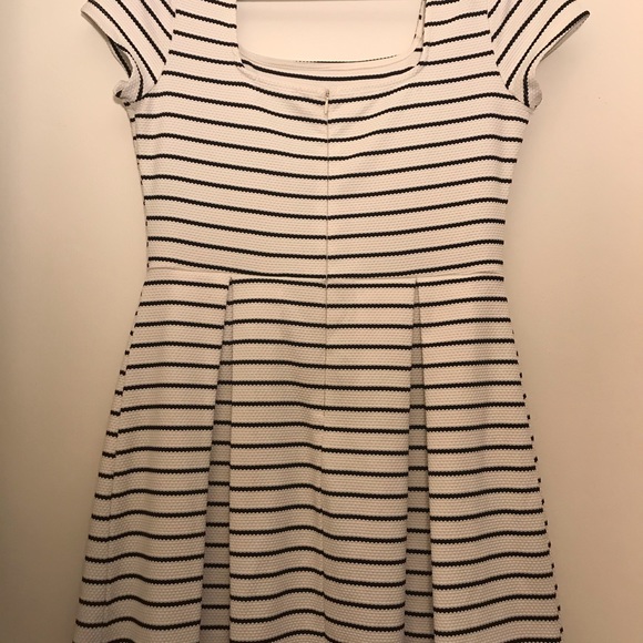 Mini Dress - Picture 3 of 7